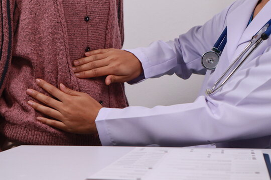 The doctor explained gastritis using a model. Treatment options were discussed. Understanding the condition better helps in managing it effectively.