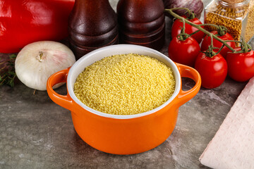 Raw dry wheat couscous grain