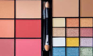 Powder colors in the make-up kit, Blush Palettes