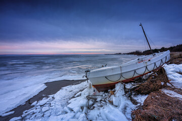 Baltic sea beach at winter in Kuznica, Hel Peninsula. Poland - obrazy, fototapety, plakaty