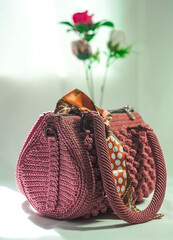 Handbags today have a flashy and sparkling look. On this occasion, decorations such as beads,...