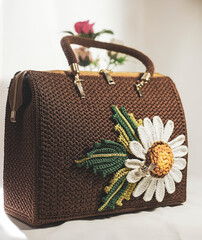 Handbags today have a flashy and sparkling look. On this occasion, decorations such as beads,...