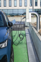 auto voiture electrique borne station charge recharge