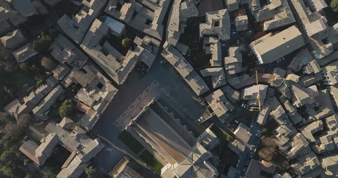 Aerial view of the Orvieto Catholic Cathedral (Duomo di Orvieto), a Roman 14th century church in Orvieto, Umbria, Terni, Italy.