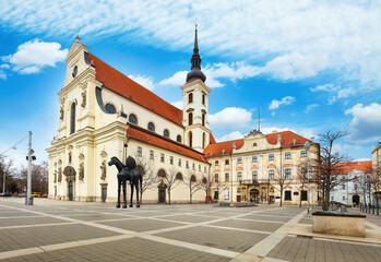 Fototapeta na wymiar Brno - Church of St. Thomas and Moravian Gallery and Equestrian statue of margrave Jobst of Luxembourg, Czech Republic