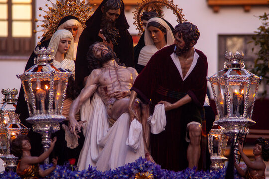 paso de misterio de la hermandad de Santa Marta en la semana santa de Sevilla, España