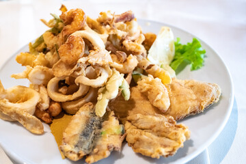 Mixed deep-fried fish, shrimp and squid platter - 741683891