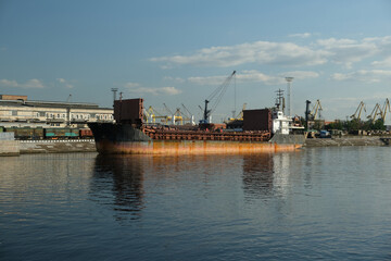 Fototapeta premium ship in the port