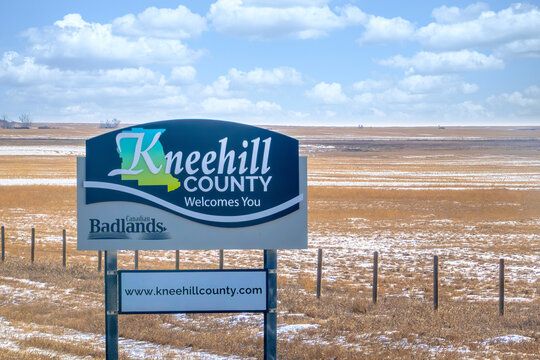 Drumheller, Alberta, Canada. Feb 19, 2024. Kneehill County Welcome sign, a municipal district in central Alberta, during winter.
