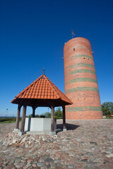 Zabytkowa studnia zamkowa i wieża widokowa w Grudziądzu, Poland - obrazy, fototapety, plakaty