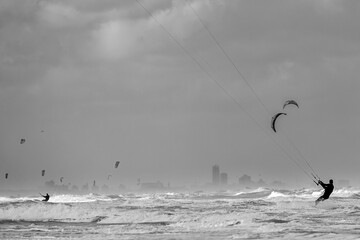 Kitesurfing 
