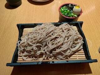 海外の日本食レストランで食べたざる蕎麦
