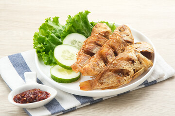 Ikan Laosan Goreng (Fourfinger threadfin fish), Indonesian food
