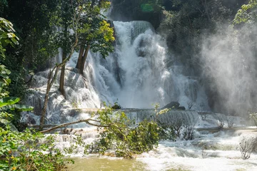 Rolgordijnen Kuang Si Waterfall, Luang Prabang, Lao PDR © Around Ball