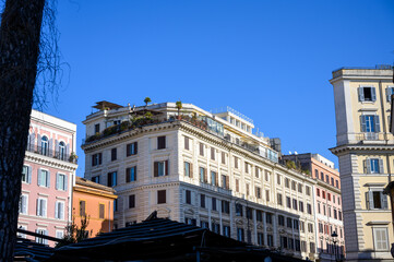 Fototapeta na wymiar Ogrody na dachu w rzymie