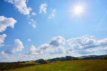 Obraz premium Landschaft im Sauerland, Eslohe-Cobbenrode, Hochsauerlandkreis, NRW, Deutschland, Germany, 2023