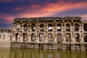 Basilica Therma  is an ancient Roman spa town located in the Yozgat province of Turkey. The bath was built in the 2nd century and used in Byzantine, Selcuk and Ottoman periods .