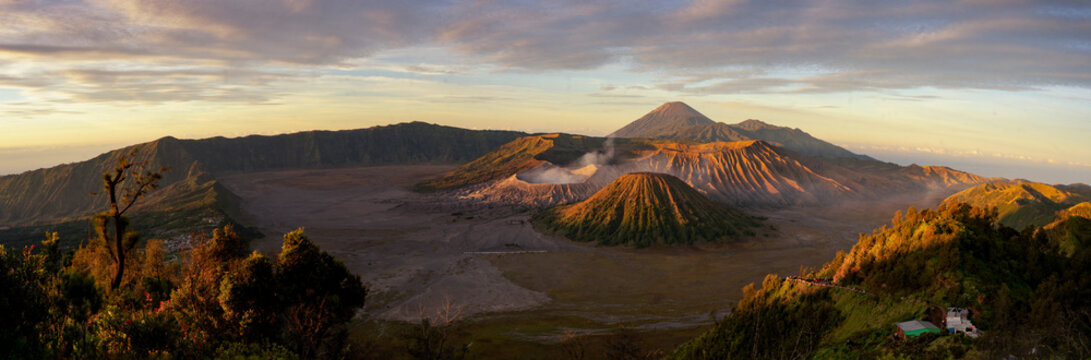 Sunrise over Mount Bromo, Bromo-Tengger-Semeru National Park, East Java, Indonesia