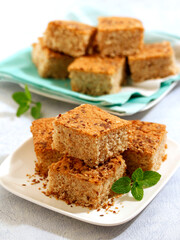 Wholemeal cake with seeds.