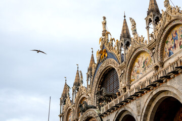 Markusdom am Markusplatz in Venedig, Byzantinische Architektur San Marco Basilika.