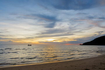 un coucher de soleil à Koh Rong Sanloem