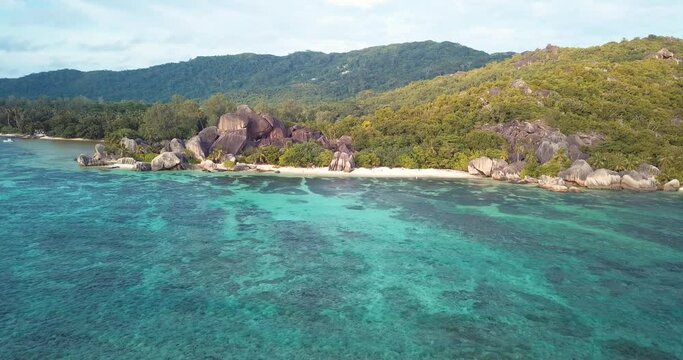 Vid&eacute;o Drone Mavic pro 4K Seychelles - plage Anse Source D'Argent &agrave; la Digue