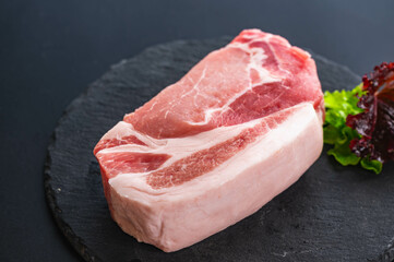 厚切り豚ロース肉