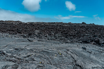 Pāhoehoe lava with ʻAʻā lava. Mauna Ulu Lookout. Chain of Craters Rd. Hawaiʻi Volcanoes National Park. Mauna Ulu lava flows (1969 - 1974)