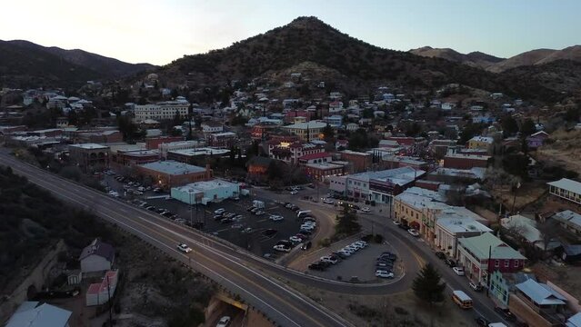 Bisbee, a historical mining town in South-Eastern Arizona, America, USA. A small town founded in 1880 with amazing old buildings, architecture and a fun travel destination.