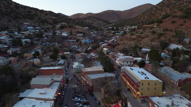 Bisbee, a historical mining town in South-Eastern Arizona, America, USA. A small town founded in 1880 with amazing old buildings, architecture and a fun travel destination.