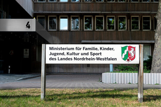 Ministerium für Familie, Kinder, Jugend, Kultur und Sport des Landes NRW in Düsseldorf, (Editorial Content)