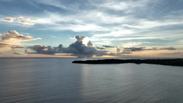 月ヶ浜から岩屏風へ向けてパン撮影