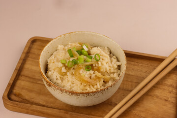 Sweet Onion Takikami Gohan is Japanese Mix Rice with Caramelized Sweet Onion, Seasoned with Soy Sauce and Mirin.