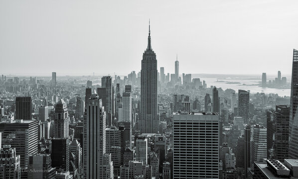 Empire State Building and New York City Skyline in black and white. New York, USA © Her Life Adventures