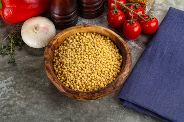 Dry ptitim heap in the bowl