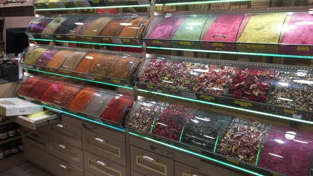 Dried spices and teas at the Istanbul spice market