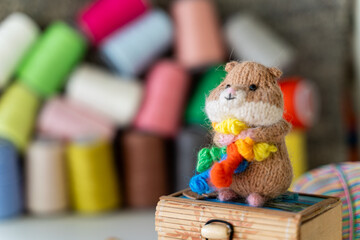 Knitted hamster toy with yarn and knitting accessories - 743658075