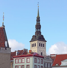 Obraz premium Colorful buildings of old town of Tallinn. Tallinn, Estonia.