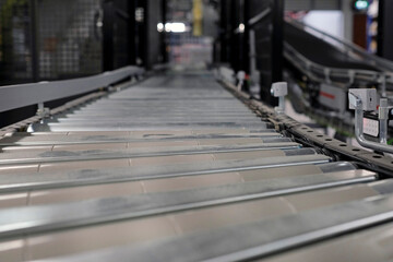 Conveyor belt inside a manufacturing site or distribution warehouse