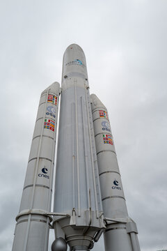 fus&eacute;e ariane