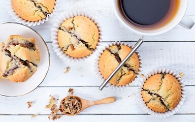 Fototapeta na wymiar Honey wiping tea muffin cake