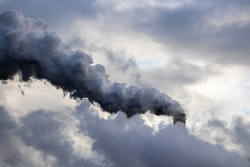 Das Braunkohlekraftwerk Schkopau ist Sachsen-Anhalts größtes Kraftwerk. Es ist Teil des derzeitigen Energiemix um in Zeiten von weniger Erneuerbaren Energieerzeugung zu unterstützen. 