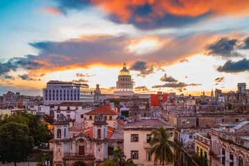 Tuinposter skyline of Havana, or Habana, the capital and largest city of Cuba © Richie Chan