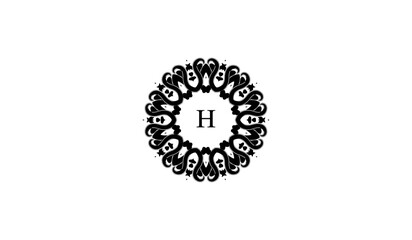 Luxury Alphabetical Chain Isolated on White Logo