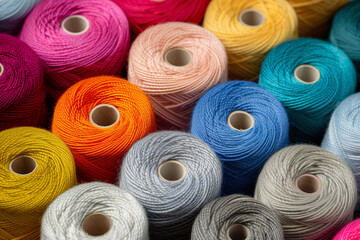 Major challenges with multicolor threads in the textile sector