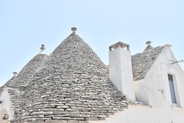 Fototapeta na wymiar Trullo - tipico tetto dei trulli di Alberobello esempio di architettura pugliese in Italia