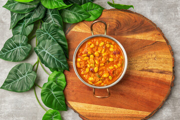Field bean curry or sambar made from removing the skin of field beans. It’s also called Mochai Kara Kuzhambu locally. South Indian special curry with field beans / mochai payaru 