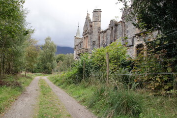 Fototapeta na wymiar Dunalastair Estate, scottish highlands