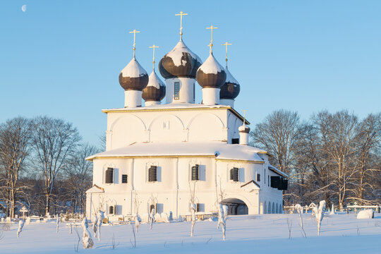 The ancient Church of the Epiphany on a frosty January morning. Khopylevo, the birthplace of the Russian naval commander F. Ushakov. Yaroslavl region, Russia