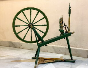 Ancient spinning wheel 